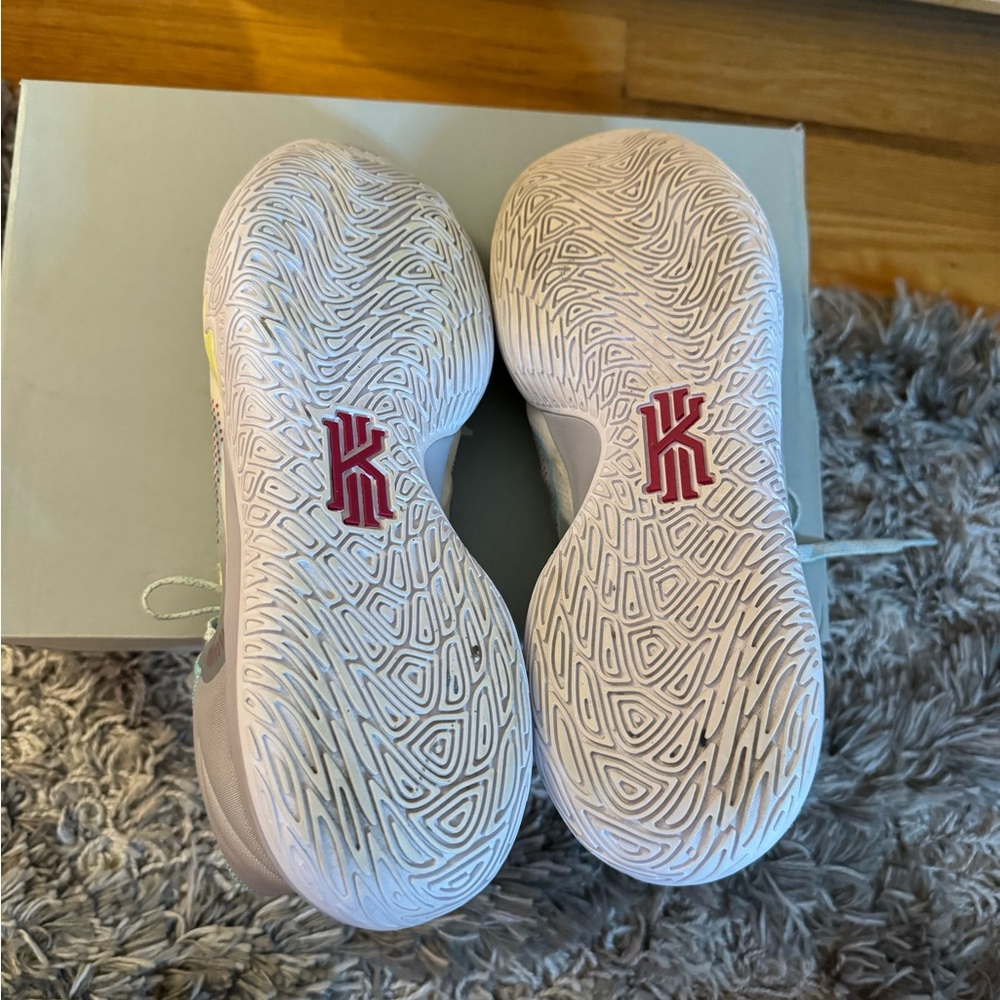 Nike Kyrie Flytrap 5 - image 5